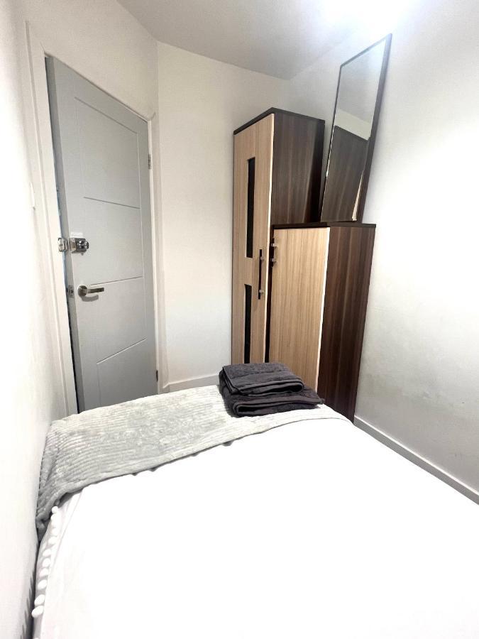 Lovely Single Room Londra Dış mekan fotoğraf