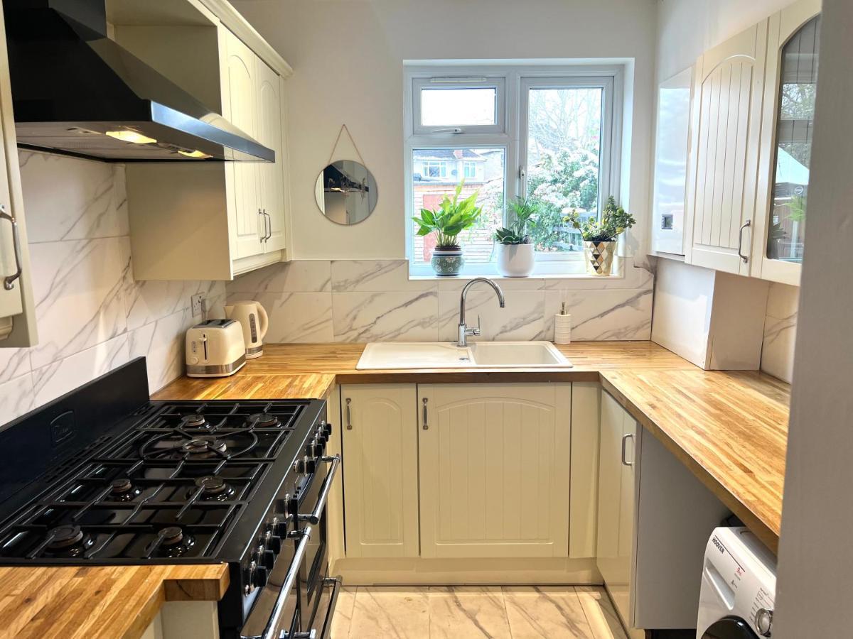 Lovely Single Room Londra Dış mekan fotoğraf